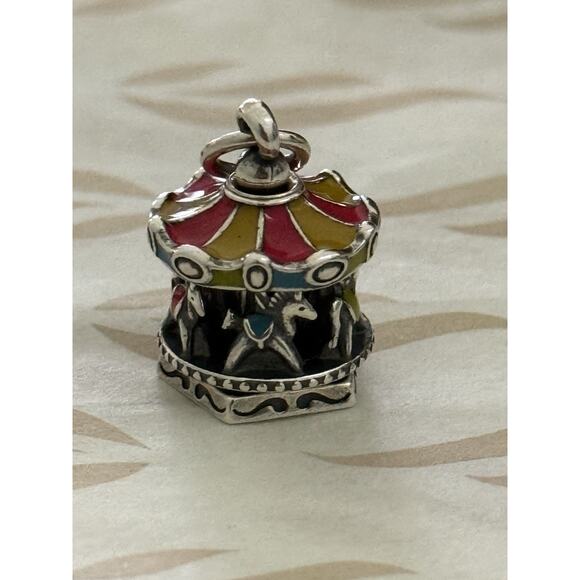 Pre Owned James Avery Retired Enameled Spinning Horse Carousel Charm - Picture 1 of 4